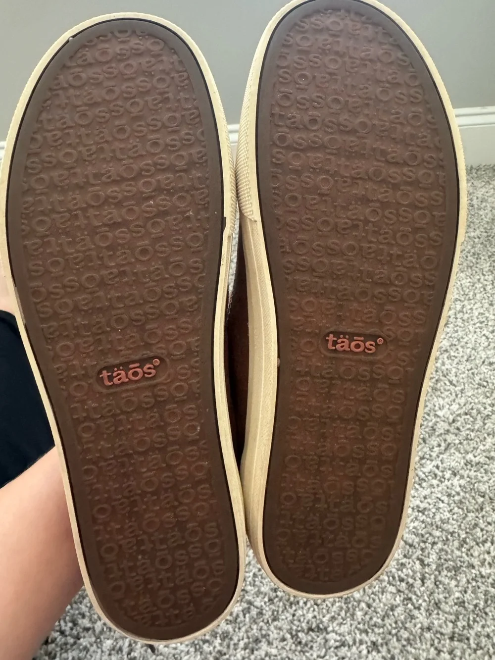 Taos Footwear Plim Soul Lux Leather Sneakers, Caramel, women’s 8, EUC